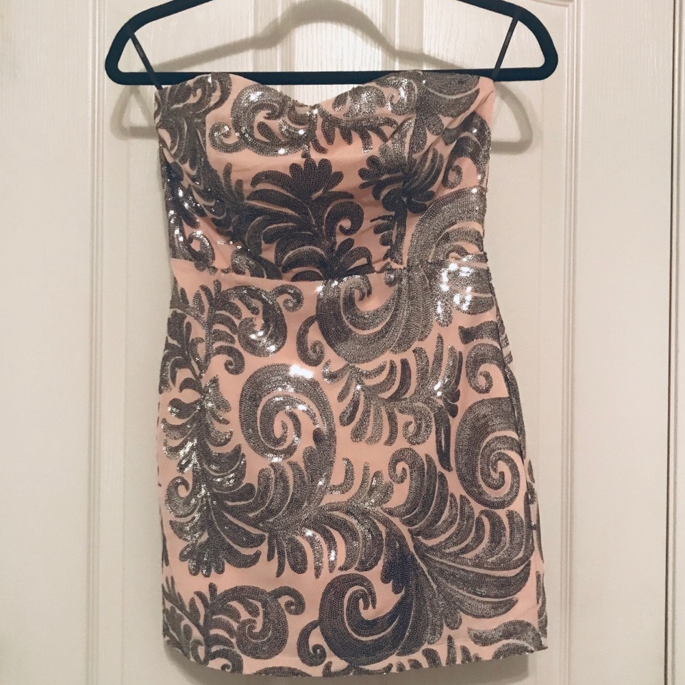 Stunning Sequin Design Strapless Dress